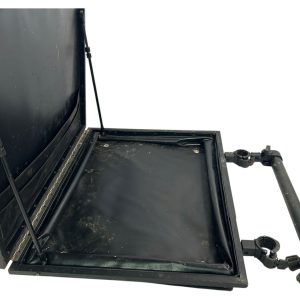 1x Preston Storm Shiled Side Tray with Leg - RED602 - PRE LOVED - Image 2