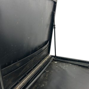 1x Preston Storm Shiled Side Tray with Leg - RED602 - PRE LOVED - Image 3