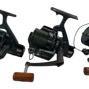 3x Daiwa Tournament 5000t Black Edition - E20 - PRE LOVED - Image 3