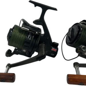 3x Daiwa Tournament 5000t Black Edition - E20 - PRE LOVED - Image 4