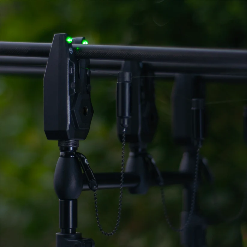 Saber S5 3+1 Bite Alarm set inc Bivvy Light - Image 3