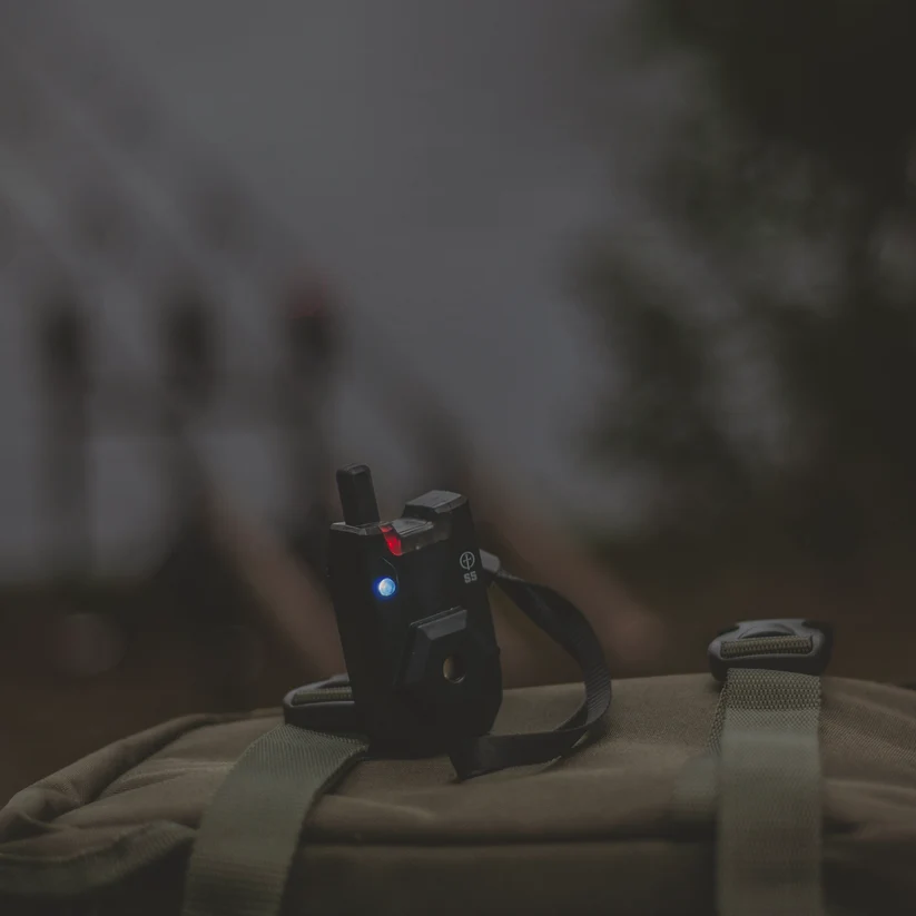 Saber S5 3+1 Bite Alarm set inc Bivvy Light