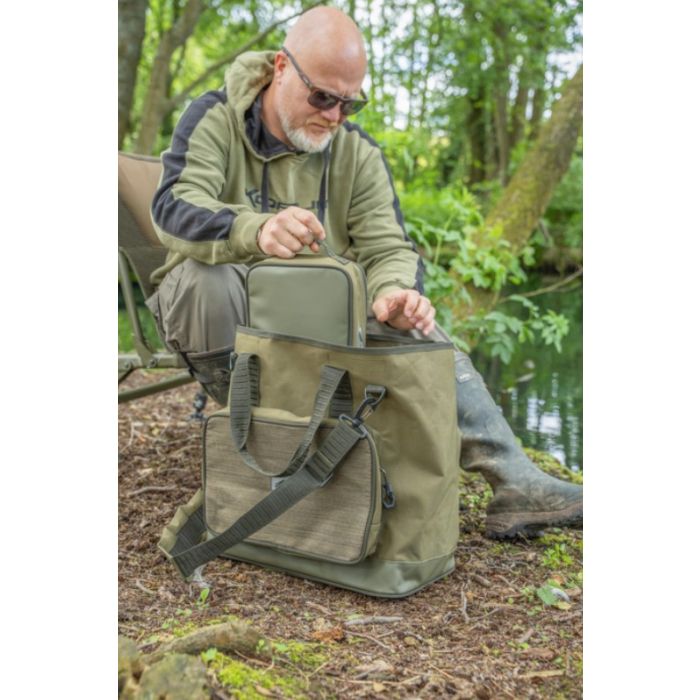 Korum Expedition Bait & Bits Bag 25L - Image 2