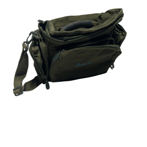 1x Aqua Padded Camera Bag - S135 - PRE LOVED
