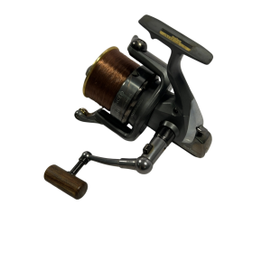 Alternative view of 1x Daiwa Emcast Advanced 5500 Reel - H18 - PRE LOVED