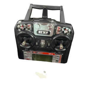 1x Carp Lounge RT4 V3 Camo Bait Boat with Samsung Tablet, Raymarine, Autopilot, Bag and Tripod - WHI112 - PRE LOVED - Image 3