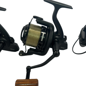 Alternative view of 3x Sonik Insurgent 6000 Reels - I6 - PRE LOVED