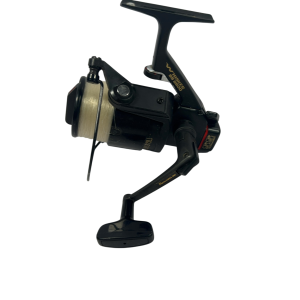 1x Daiwa Whisker SS2600 - Black Spool - F17 - PRE LOVED